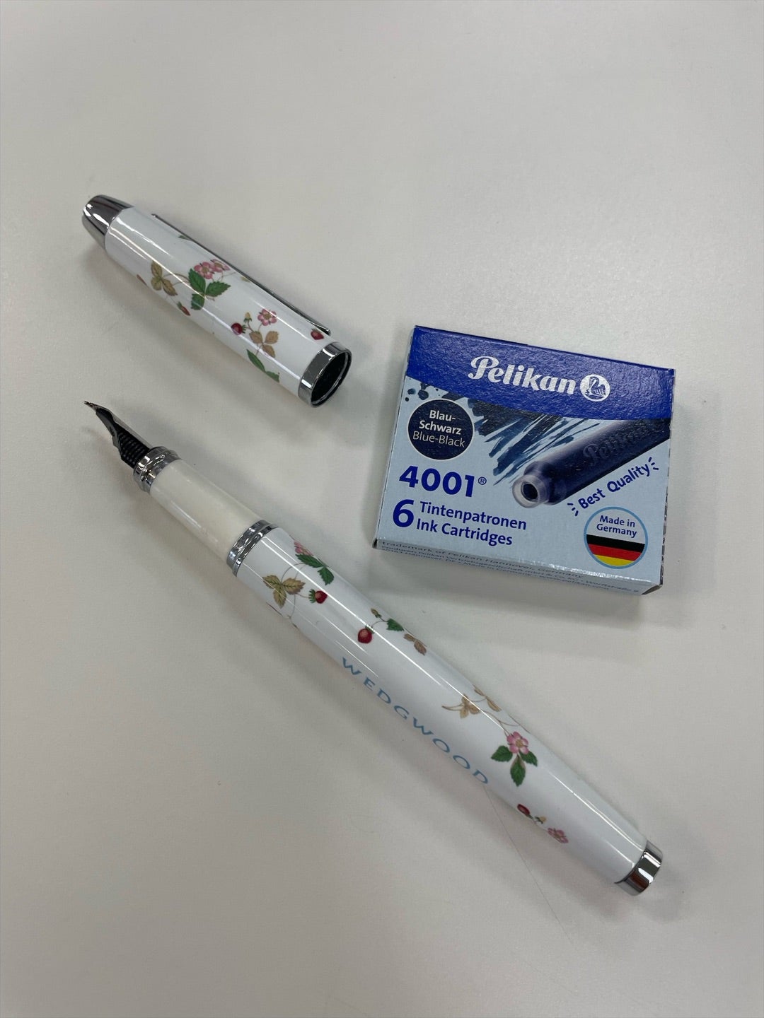 付録のウェッジウッドのボールペンと万年筆の替え芯問題 | つっつ 実家