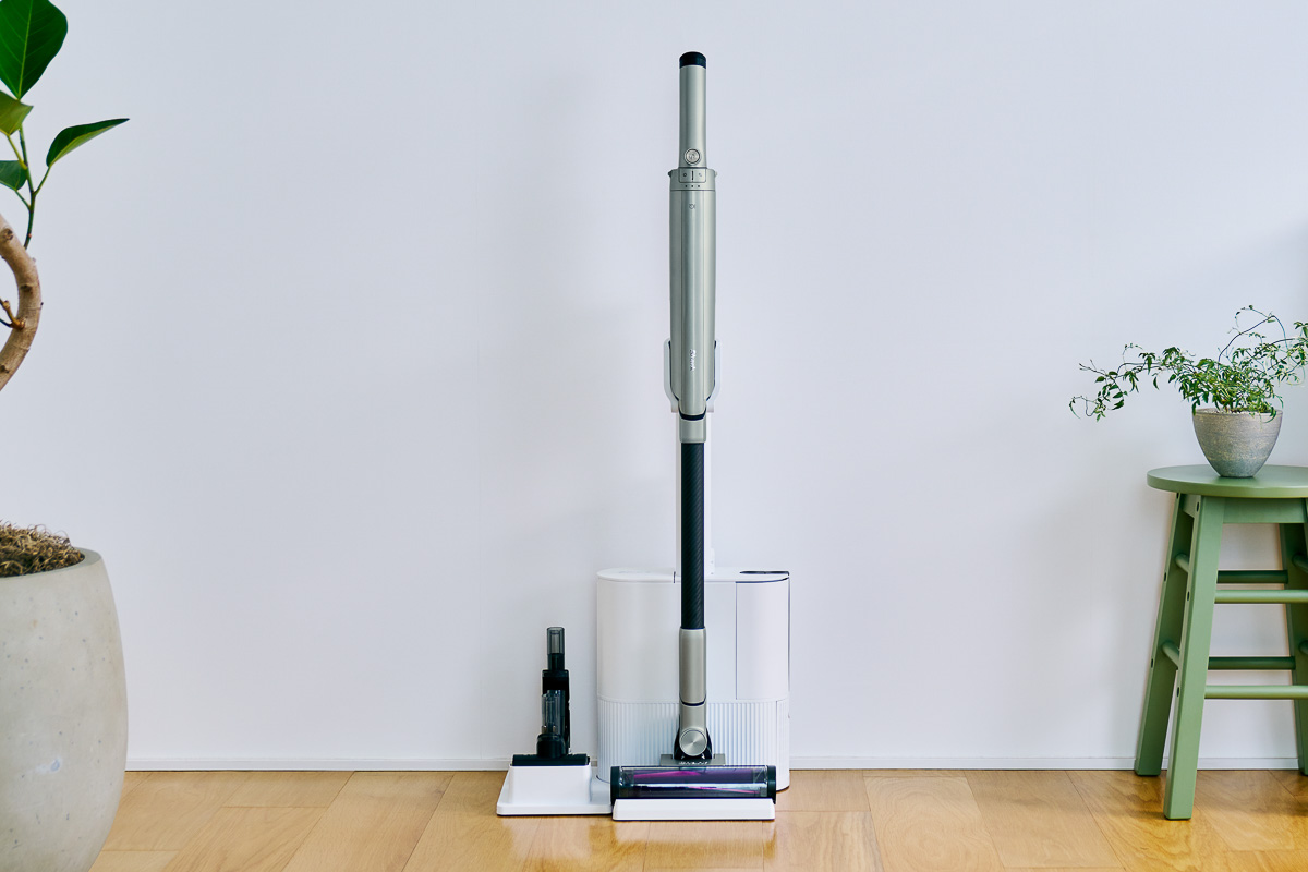 壁際の吸引力2.5倍！シャークの新型クリーナーで部屋の