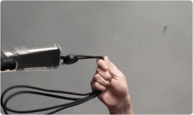 送料無料】台湾 The Dual 首掛けストラップ二刀流 | スマホストラップ