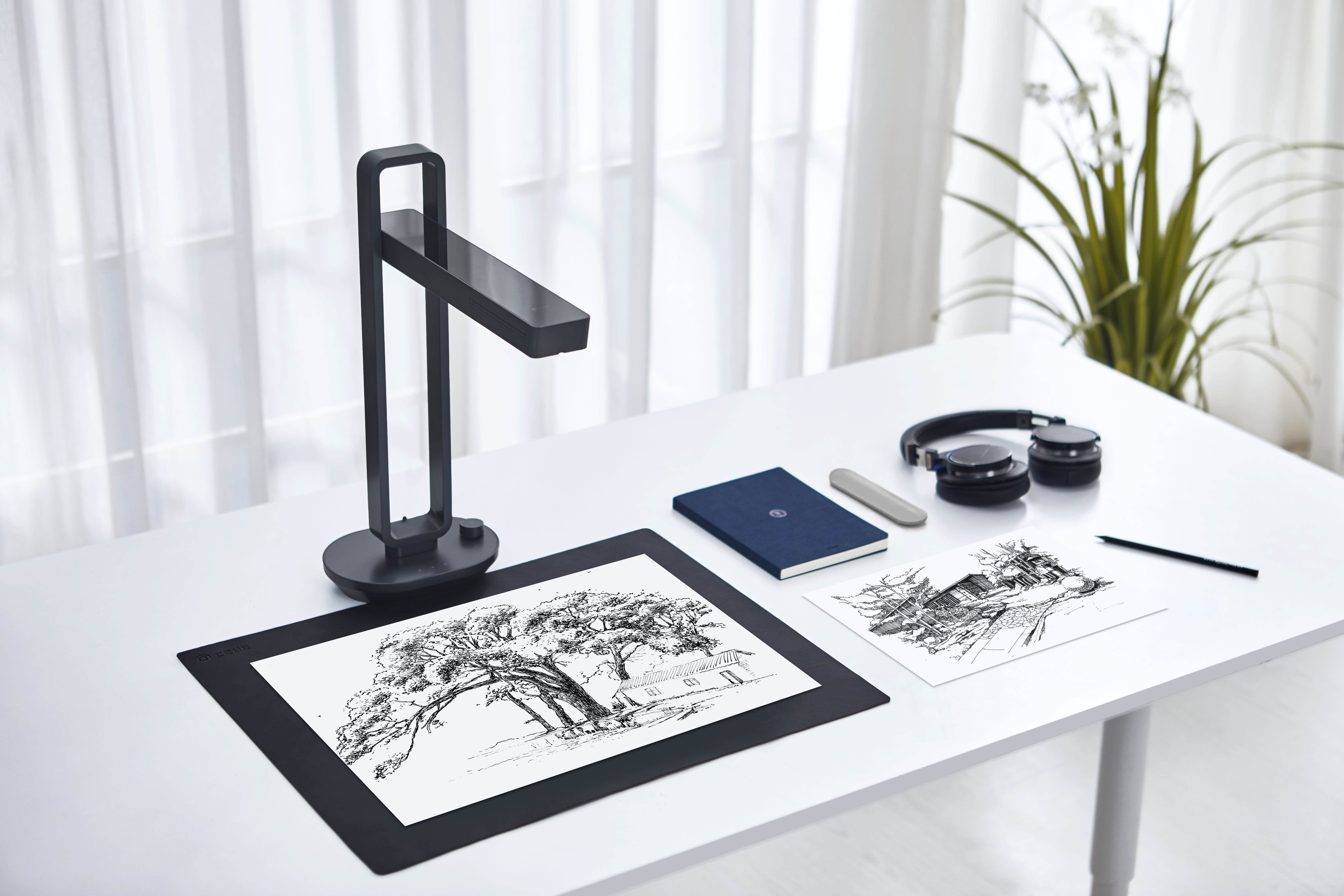 誰でもワンタッチでデジタル化！デスクライト兼用・超高速スマート