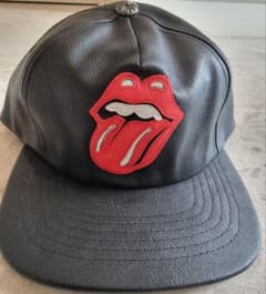 レザー風 ローリング・ストーンズ ロゴ キャップ - メルカリ