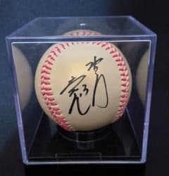 中日ドラゴンズ】岩瀬仁紀選手 382セーブ記録達成記念 直筆サイン入り