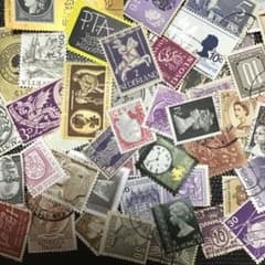 海外ヴィンテージ使用済み切手（数字、紋章、クイーン他）ランダム50枚