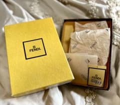 空箱☆FENDI ギフトボックス イエロー(送料込) - メルカリ