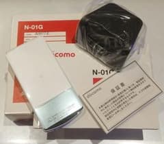 レア 新品 ドコモ docomo N-01G WHITE ホワイト ワンセグ - メルカリ