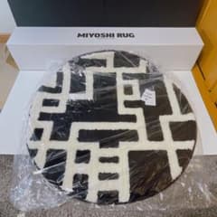 希少品】 布袋寅泰 × ミヨシラグ コラボ ラグ 1点 MIYOSHI RUG - メルカリ