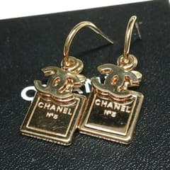 良品 シャネル ピアス 香水 ボトル パフューム ココマーク ゴールド №5