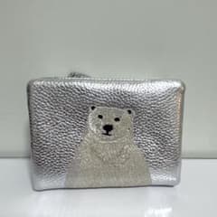 イアパピヨネ 本革 シロクマ シルバー 短財布 - メルカリ