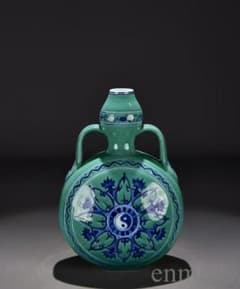 中国古美術・明宣徳・果皮緑地青花宝相紋・抱月瓶・青花磁・壺・花瓶