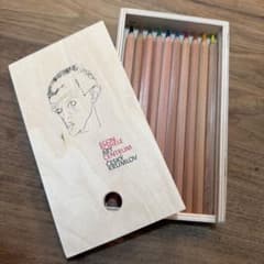 チェスキー・クルムロフ購入 エゴンシーレ 色鉛筆 10色 木箱 - メルカリ