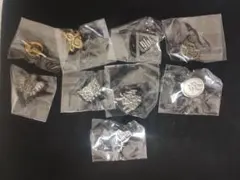 2026年最新】ダンガンロンパ校章ピンバッジの人気アイテム - メルカリ