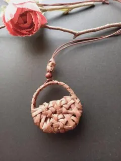 2026年最新】山葡萄ペンダントの人気アイテム - メルカリ