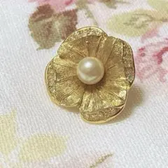 2026年最新】christian dior ピンバッチの人気アイテム - メルカリ