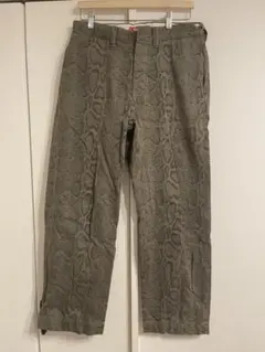 2026年最新】supreme chino pant snakeの人気アイテム - メルカリ