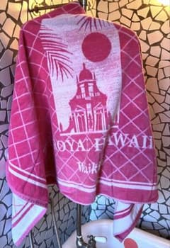 ロイヤルハワイアンホテルビーチタオル