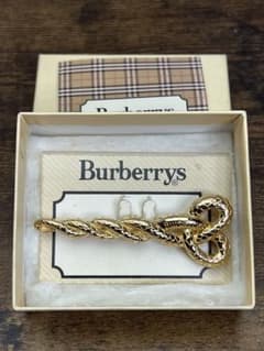 M8323 Burberry バーバリー ブローチ フェイクパール