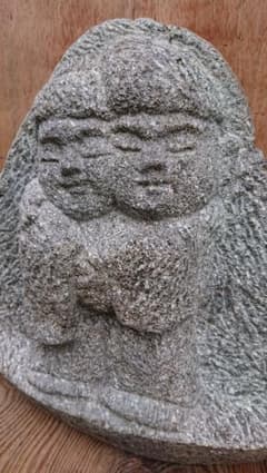 道祖神、石仏、肩組み手握り道祖神、倉田辰彦作