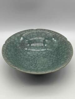 宋時代青磁越窯刻花卉文碗唐物古賞物時代物旧家蔵出し(A-65)