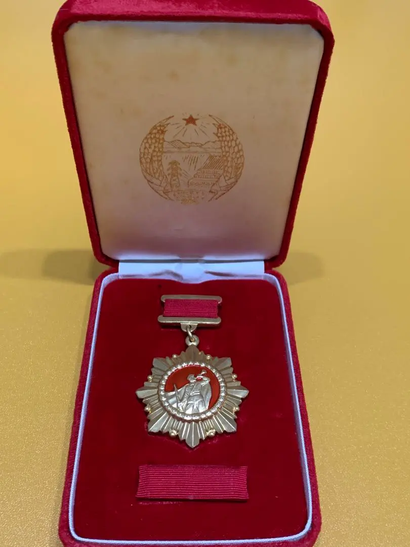 2026年最新】北朝鮮 勲章の人気アイテム - メルカリ