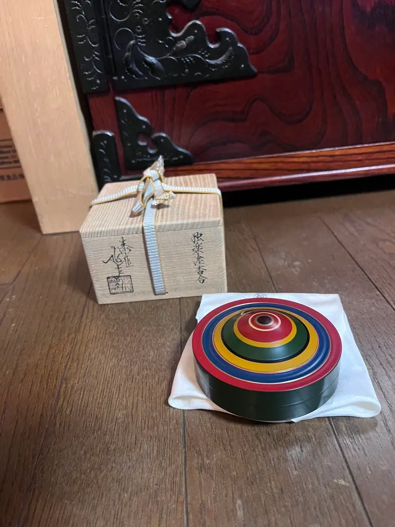 川端近左熊笹蒔絵溜ロクロ目食籠即中斎書付茶道具表千家