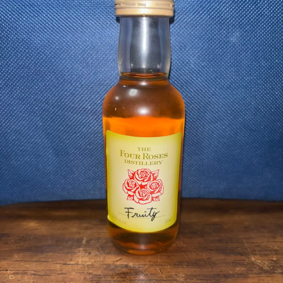 2026年最新】フォアローゼズ 50mlの人気アイテム - メルカリ