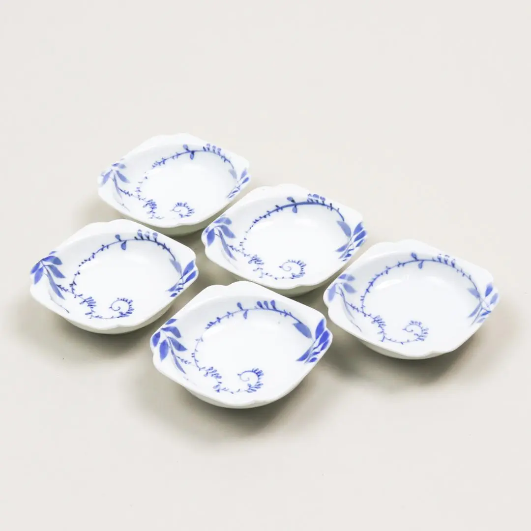 富永源六 富永源六 釉下彩大根鼠文鉢 図版収録品 源六焼 嬉野焼 有田