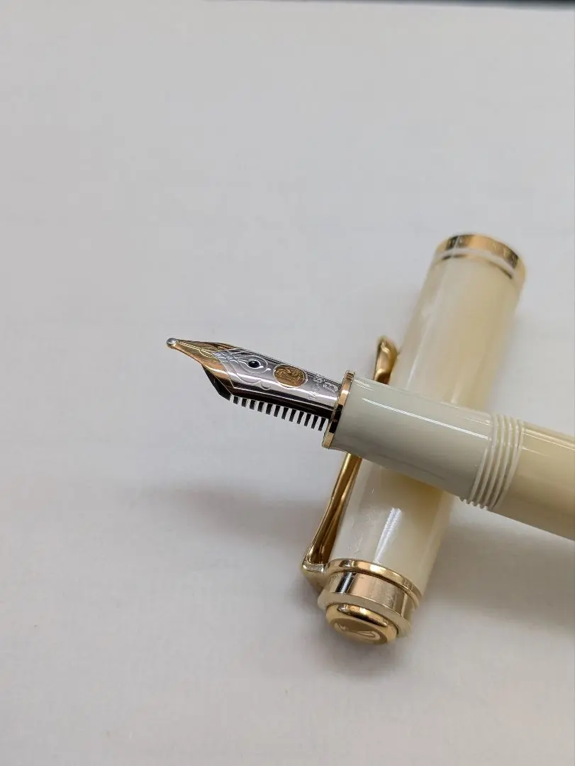 2026年最新】Pelikan m320の人気アイテム - メルカリ