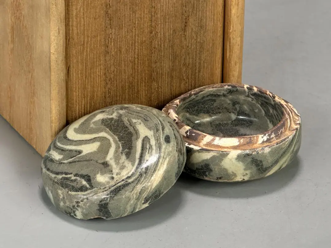 朝鮮古美術15至16世紀李朝時代粉青沙器練上絞胎小合香合韓國美術