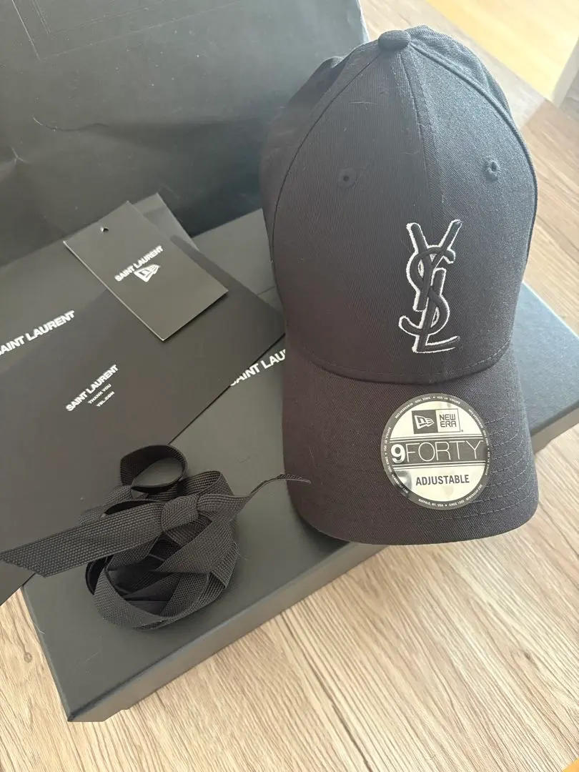 ◇1468 サンローランNEWERAブラックアジャスタ