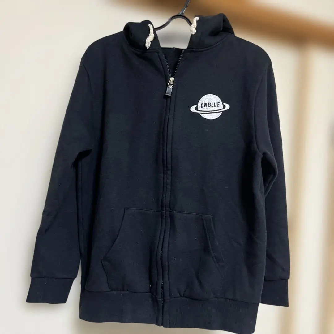 2026年最新】cnblue パーカーの人気アイテム - メルカリ