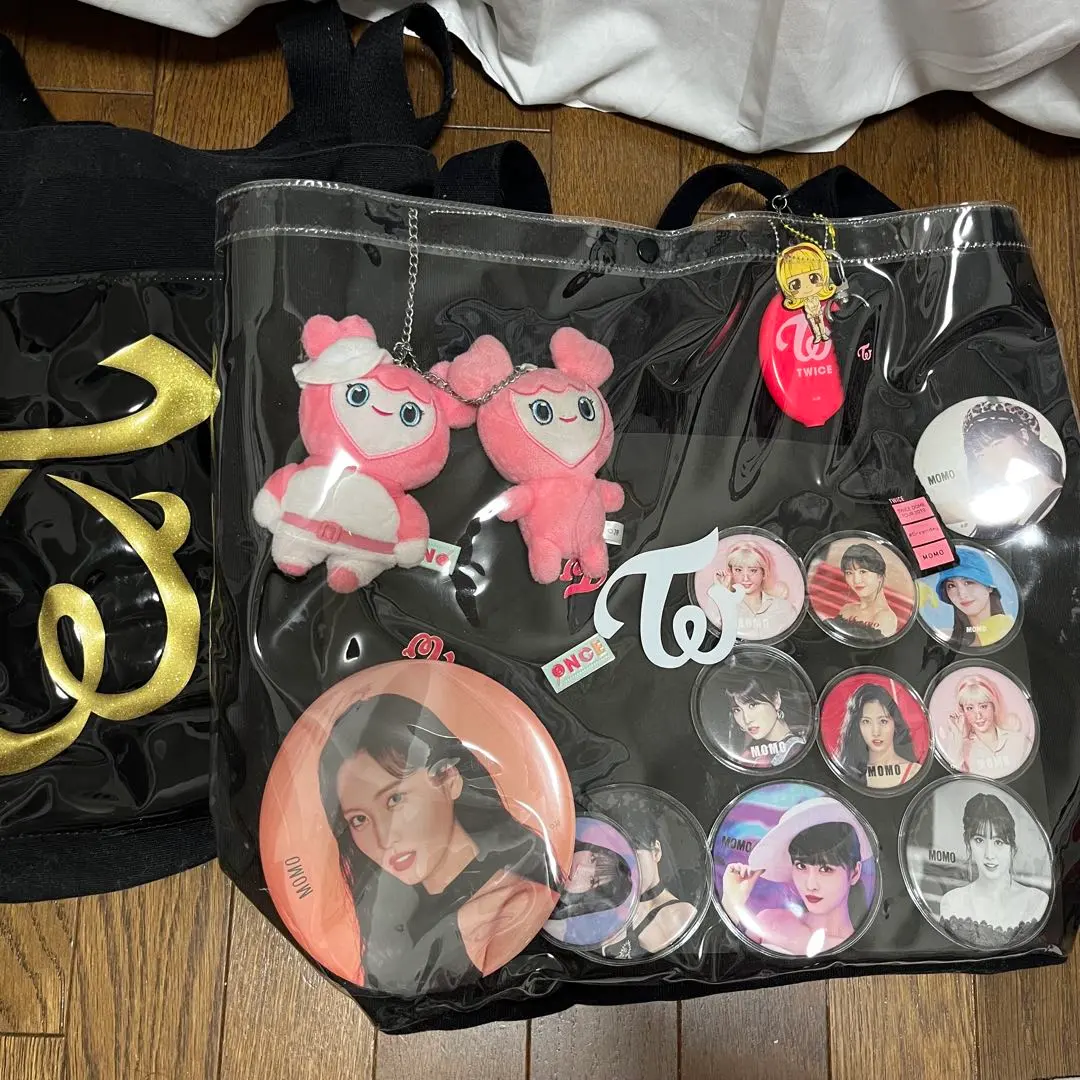 2026年最新】twiceモモ痛バの人気アイテム - メルカリ