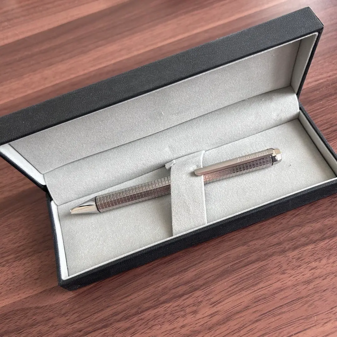 オーデマピゲ ボールペン シルバー・ゴールド 2本セット 箱付き 新品