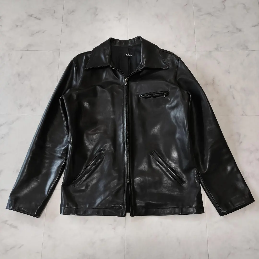 2026年最新】A.P.C. シングルライダースの人気アイテム - メルカリ