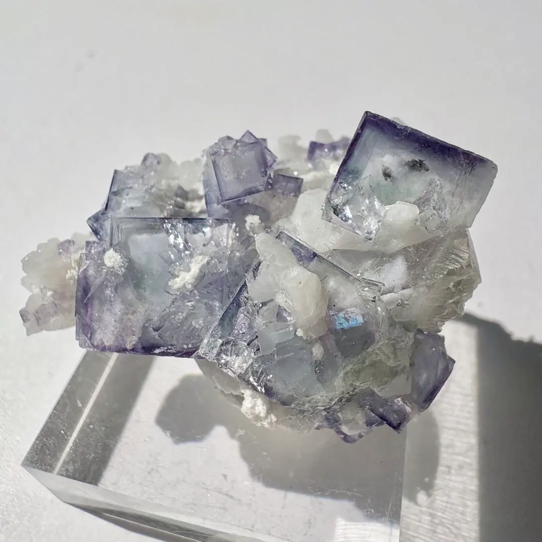 477 中国ヤオガンシャン産ポーセリンフローライト