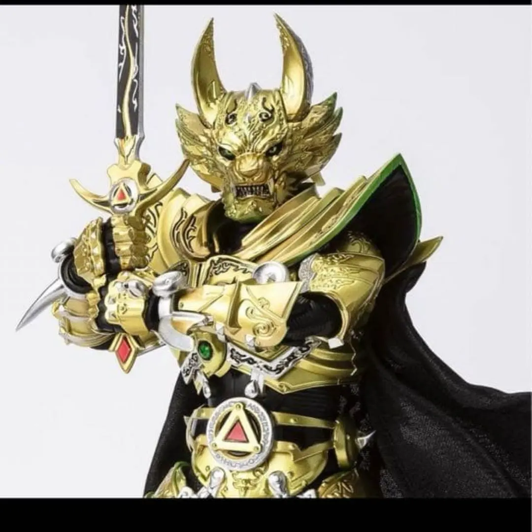 【希少・初期モデル】真骨彫製法・黄金騎士ガロ（冴島鋼牙）SHFigtuarts 希少・初期モデル】真骨彫製法・黄金騎士ガロ（冴島鋼牙）SHFigtuarts