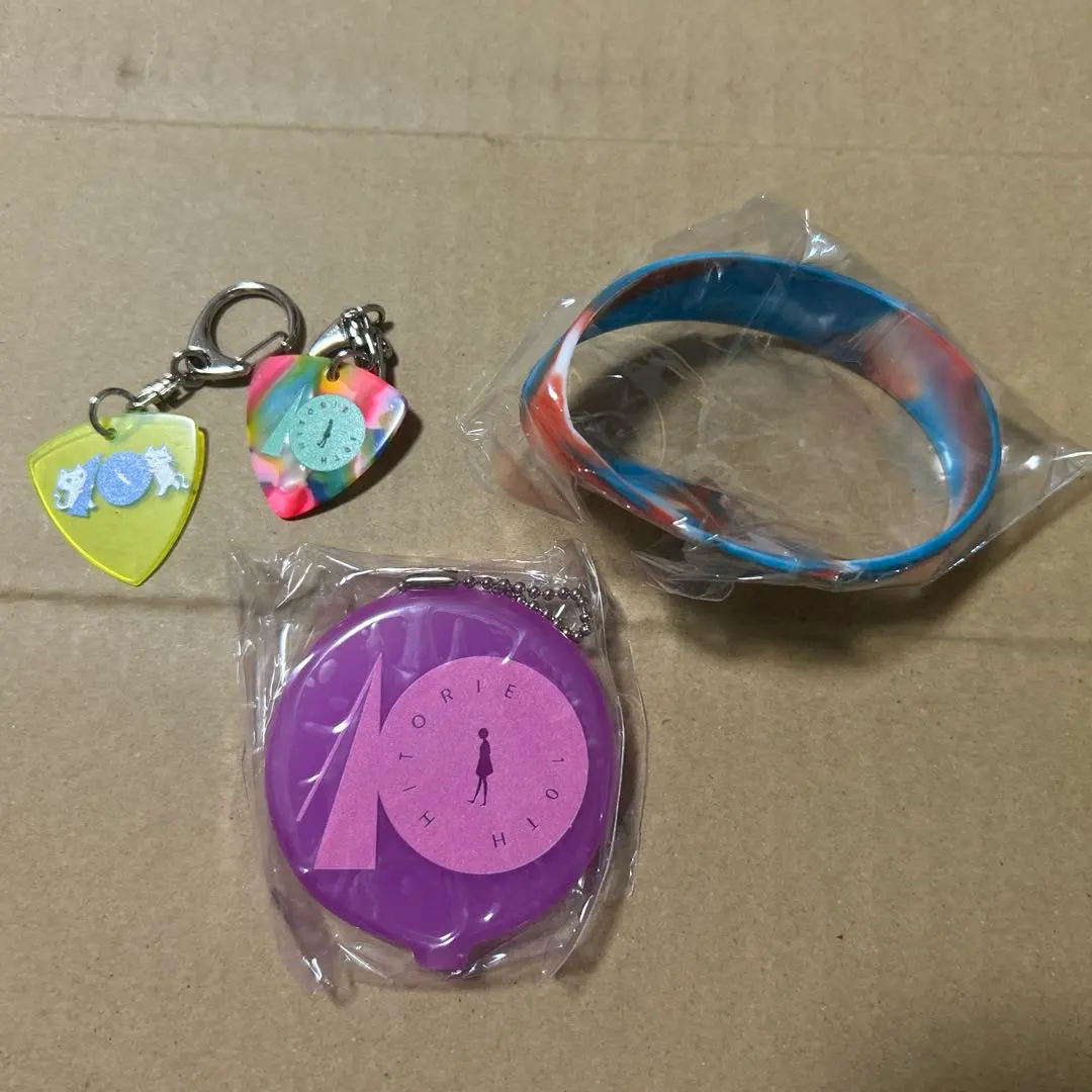 2026年最新】ヒトリエ ラバーバンドの人気アイテム - メルカリ