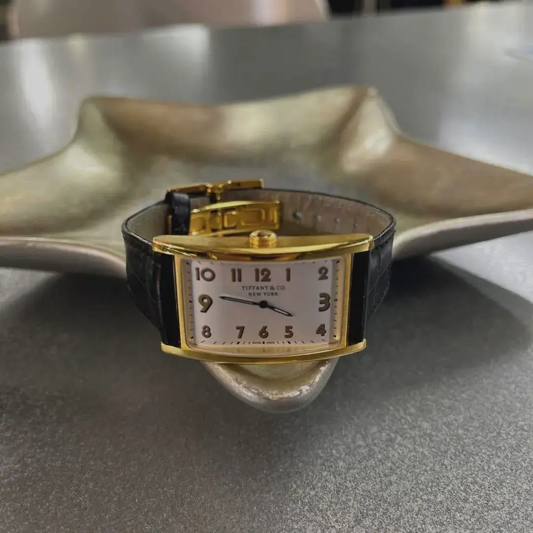 Tiffany & Co. ビンテージ レザー 時計 替えレザーベルト2本付き