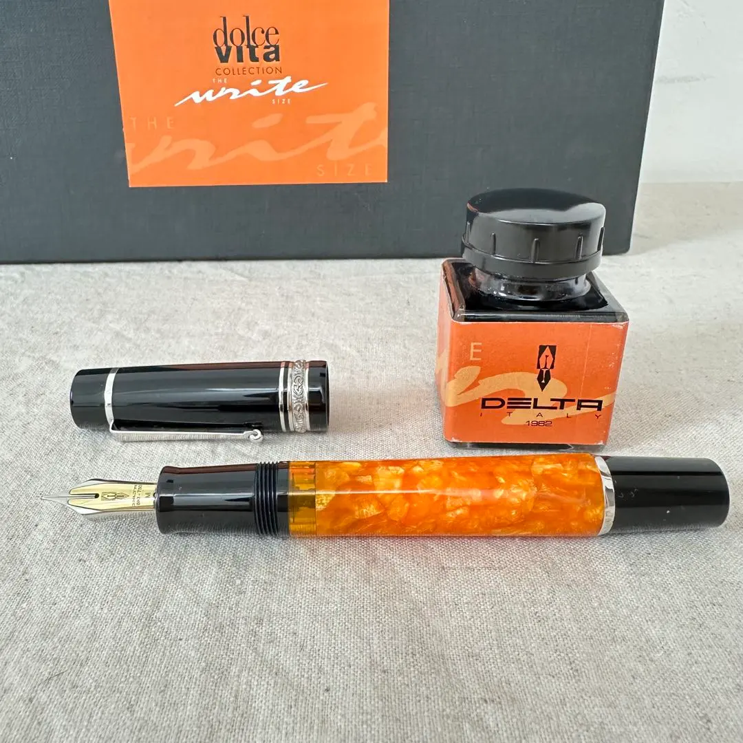 超レア デルタ 万年筆 III MILLENNIO コレクション ダークオレンジ