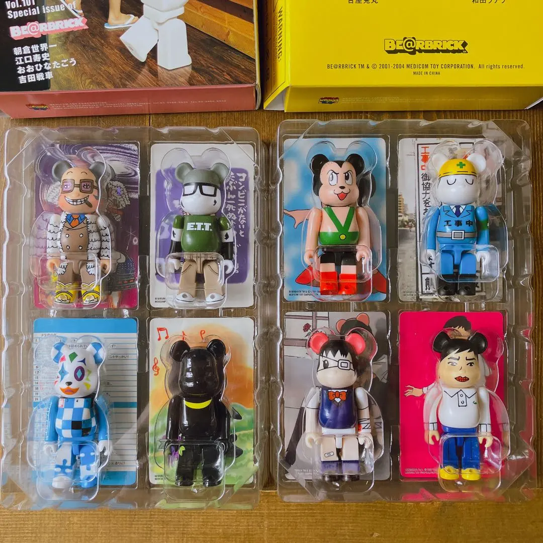 限定ベアブリック☆全8体☆COMIC CUE 101+102