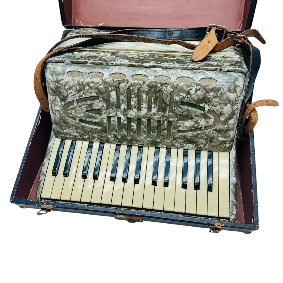 2026年最新】tombo 211の人気アイテム - メルカリ