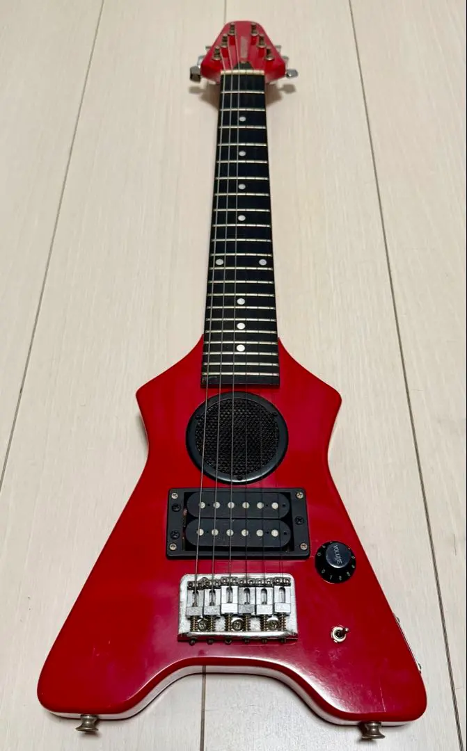 スピーカー内蔵ミニギター MASTER CRAFT