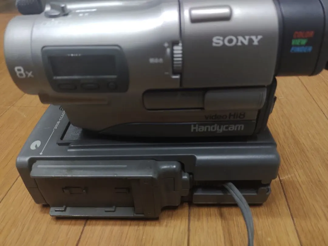 2026年最新】SONY ソニー CCD-TRV90 ビデオカメラ Hi8(中古品)の人気