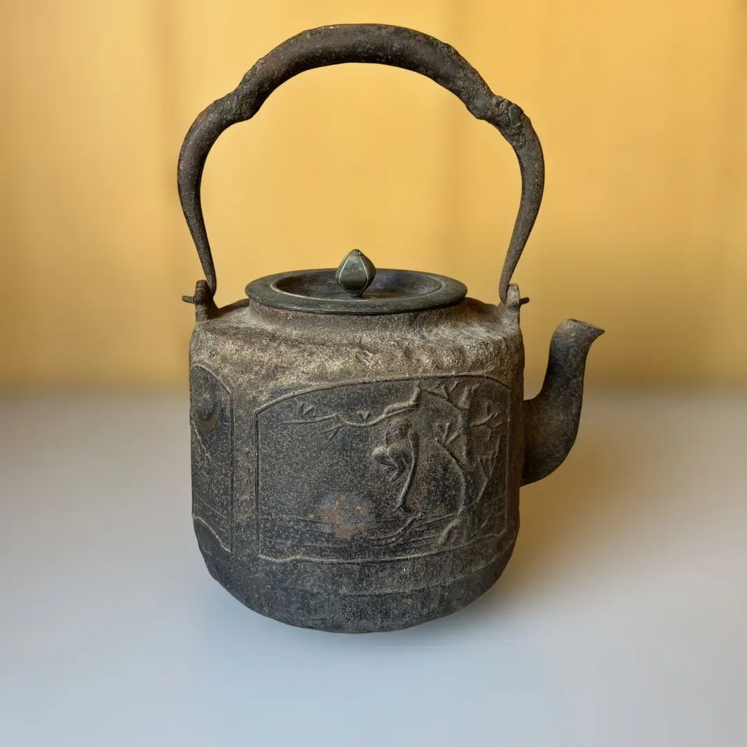 龍文堂製鐵瓶猿松斑紫銅蓋無漏水古董品‐ Mercari 日本最大二手網購平台