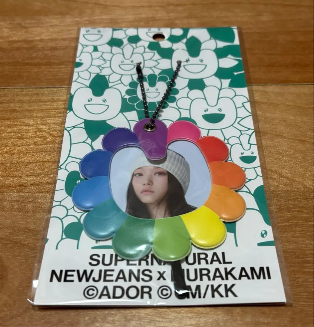 2026年最新】NewJeans×MURAKAMI うちわキーリングの人気アイテム