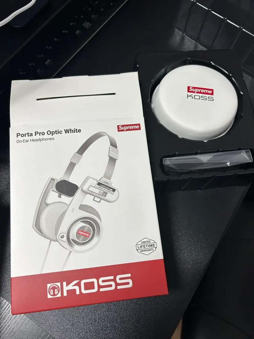 2026年最新】Supreme Koss PortaPro Headphonesの人気アイテム - メルカリ