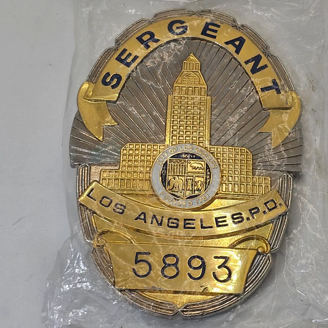 ロス市警バッジ Lieutenant Detective #2○○○（4桁）
