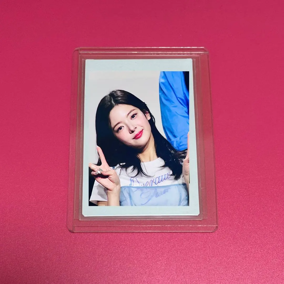 2026年最新】グループ名：ITZY 写真・チェキの人気アイテム - メルカリ