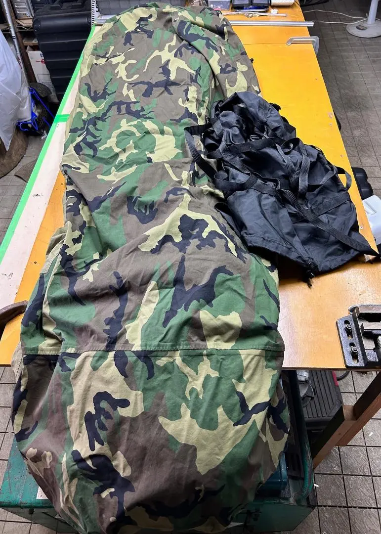 キャンプに! Wahiawaアメリカ陸軍 ACUモジュラースリーピングバッグ