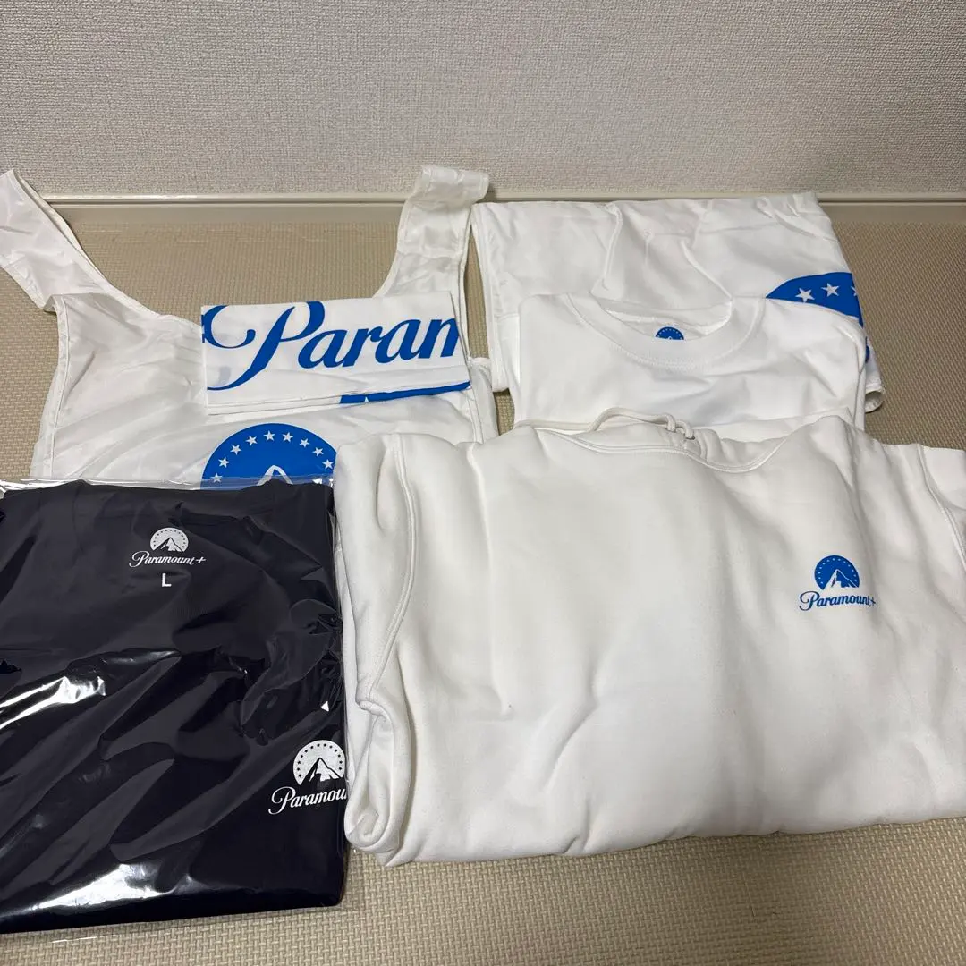 2026年最新】paramount パーカーの人気アイテム - メルカリ