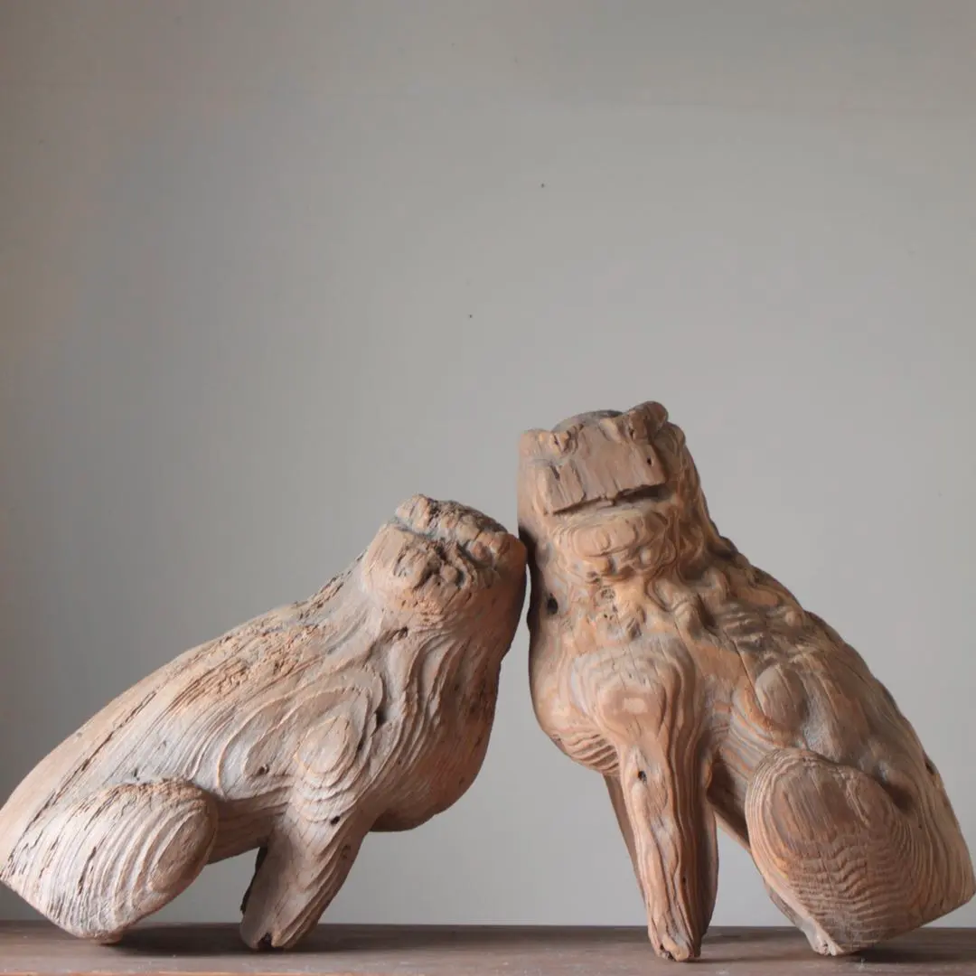 仏教古美術中国朝鮮方面江戸期頃細密造形木彫ニ対獅子25〜27センチ